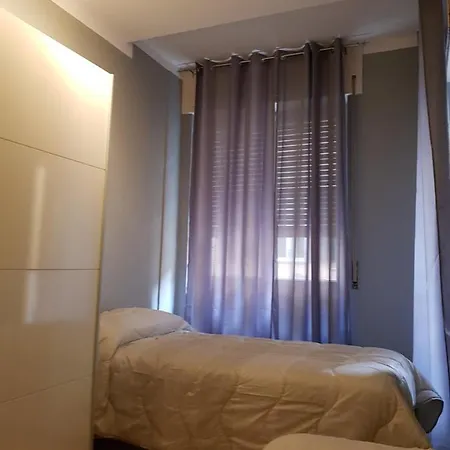 アパート Trilocale Piazza Colombo サンレモ